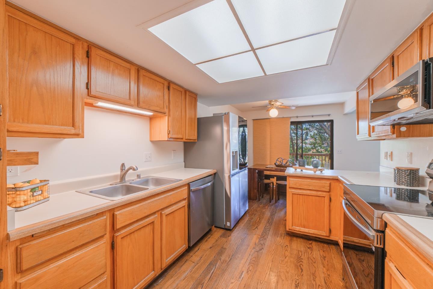 Detail Gallery Image 11 of 23 For 444 Sherwood Ct, Watsonville,  CA 95076 - 2 Beds | 2/1 Baths