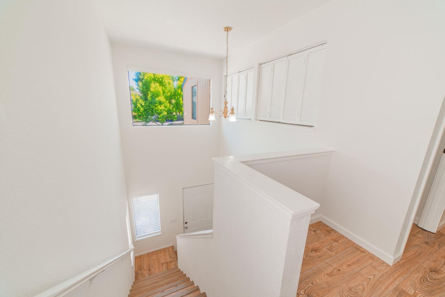 Detail Gallery Image 13 of 23 For 444 Sherwood Ct, Watsonville,  CA 95076 - 2 Beds | 2/1 Baths