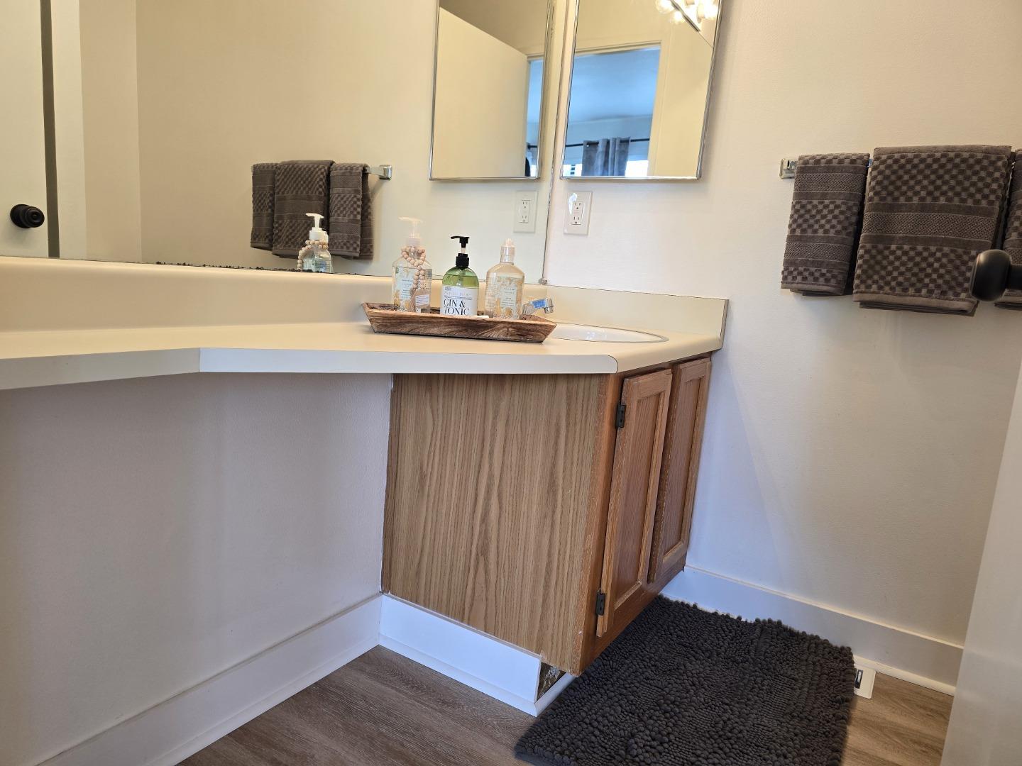 Detail Gallery Image 16 of 23 For 444 Sherwood Ct, Watsonville,  CA 95076 - 2 Beds | 2/1 Baths