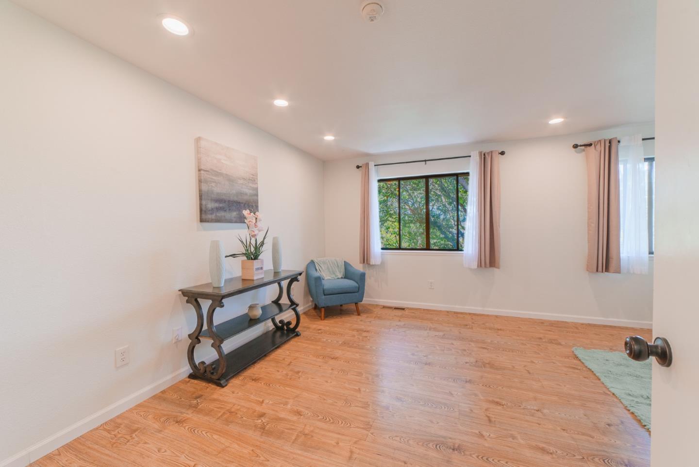 Detail Gallery Image 18 of 23 For 444 Sherwood Ct, Watsonville,  CA 95076 - 2 Beds | 2/1 Baths