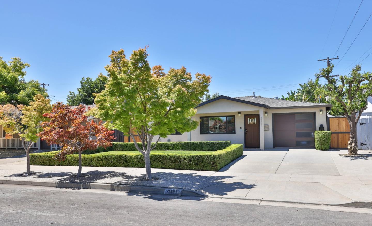 Detail Gallery Image 4 of 79 For 3101 Julio Ave, San Jose,  CA 95124 - 4 Beds | 2 Baths