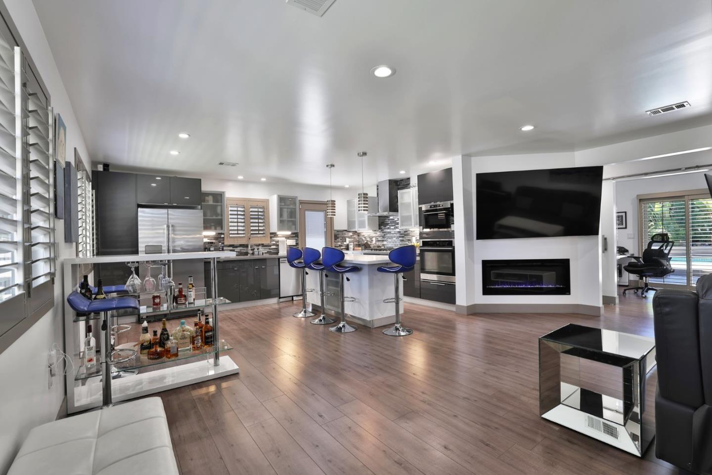 Detail Gallery Image 5 of 79 For 3101 Julio Ave, San Jose,  CA 95124 - 4 Beds | 2 Baths