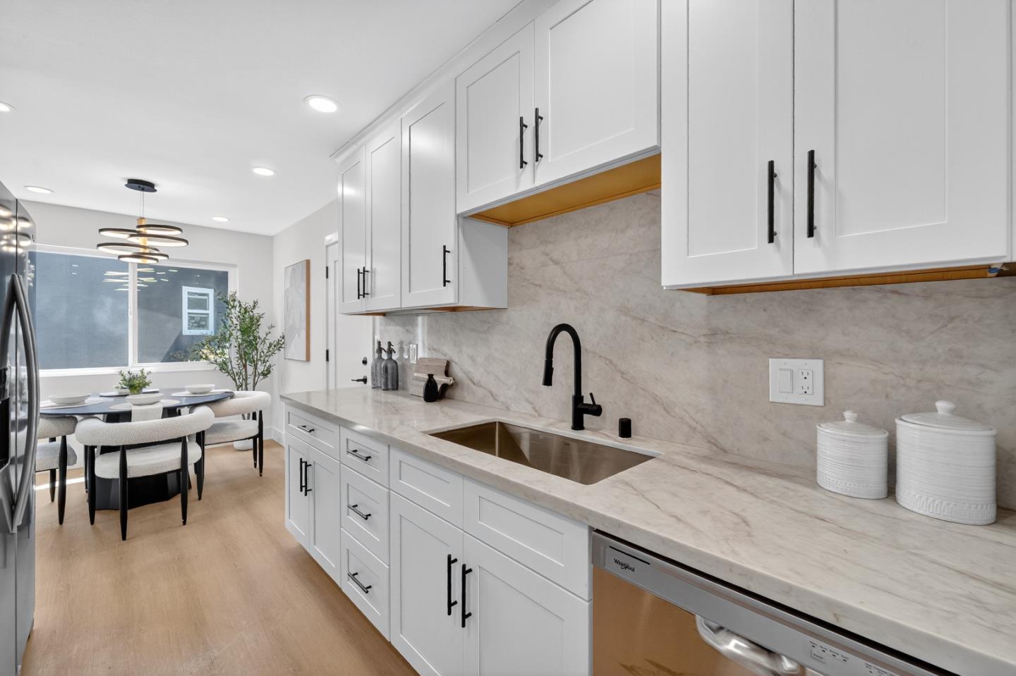 Detail Gallery Image 10 of 31 For 6392 Farm Hill Way, San Jose,  CA 95120 - 3 Beds | 2 Baths