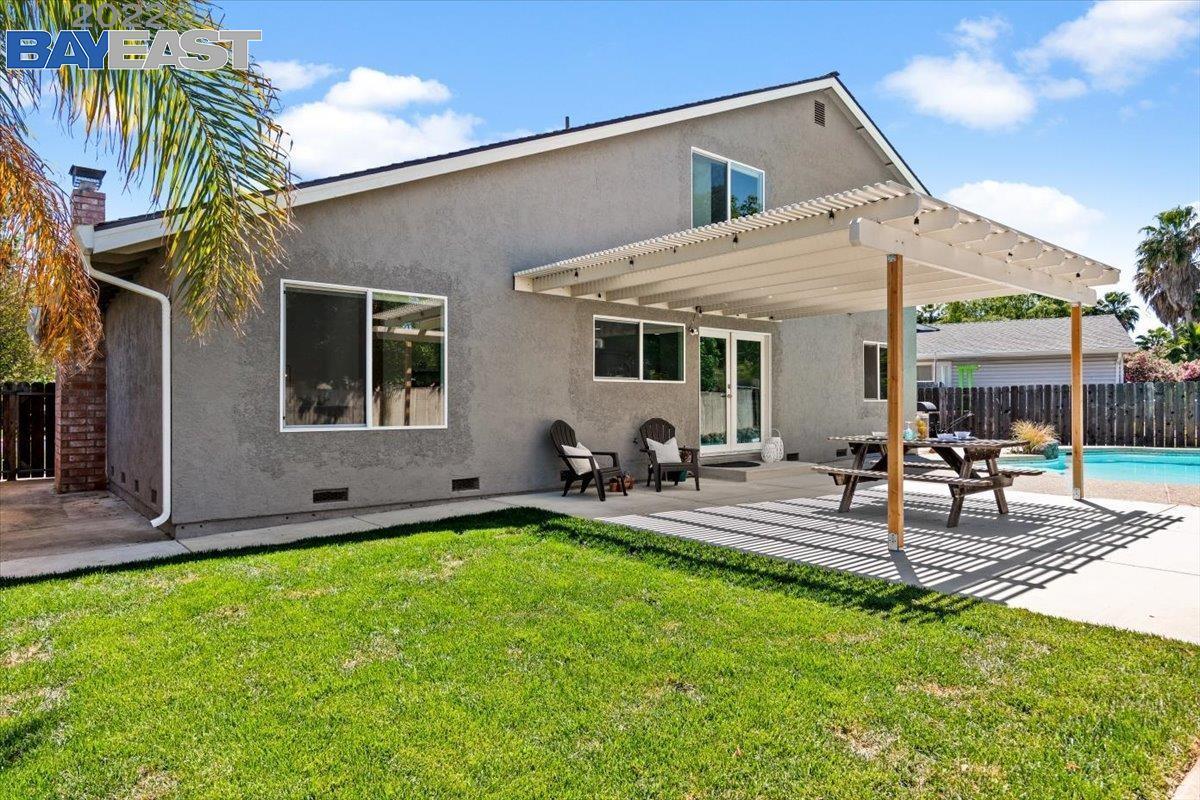 Detail Gallery Image 17 of 26 For 21 Lisa Ct, Brentwood,  CA 94513 - 4 Beds | 3 Baths