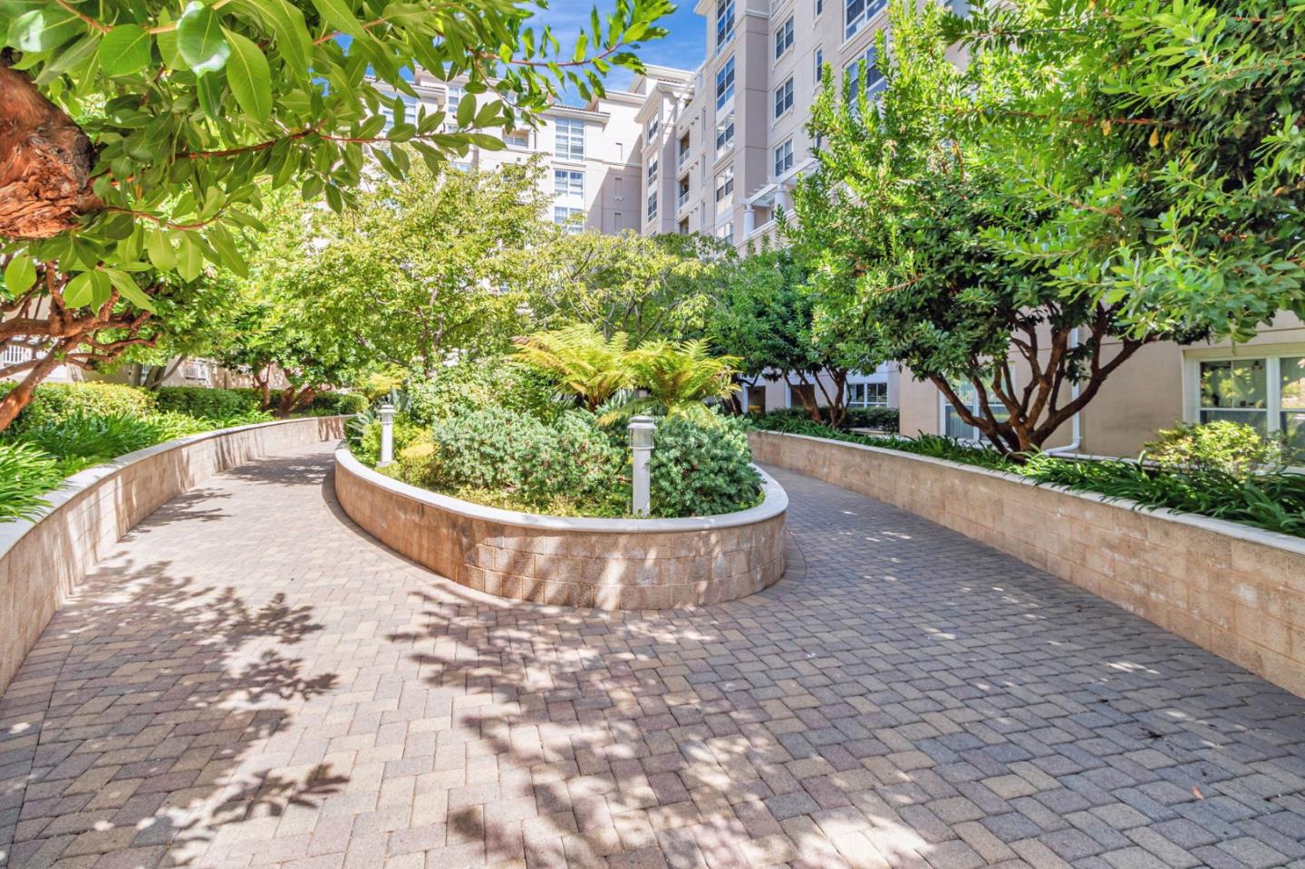 Detail Gallery Image 28 of 47 For 20488 Stevens Creek Blvd #1118,  Cupertino,  CA 95014 - 1 Beds | 1 Baths
