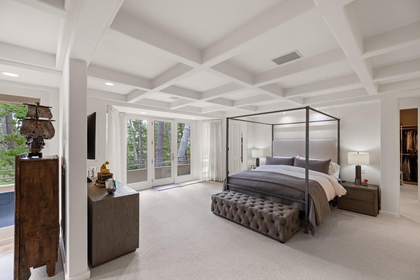 Detail Gallery Image 12 of 33 For 4043 Costado Rd, Pebble Beach,  CA 93953 - 4 Beds | 3/1 Baths