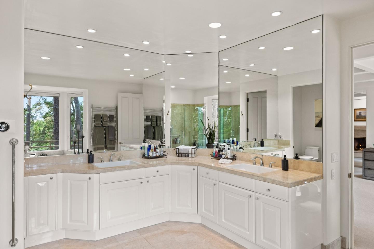 Detail Gallery Image 17 of 33 For 4043 Costado Rd, Pebble Beach,  CA 93953 - 4 Beds | 3/1 Baths