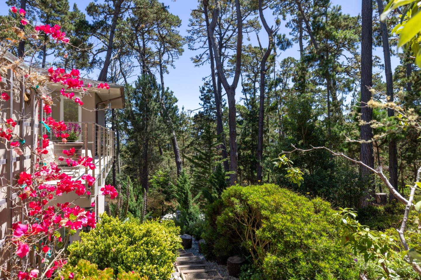 Detail Gallery Image 30 of 33 For 4043 Costado Rd, Pebble Beach,  CA 93953 - 4 Beds | 3/1 Baths