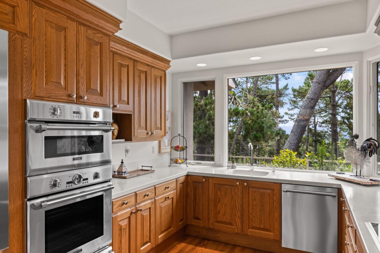 Detail Gallery Image 9 of 33 For 4043 Costado Rd, Pebble Beach,  CA 93953 - 4 Beds | 3/1 Baths