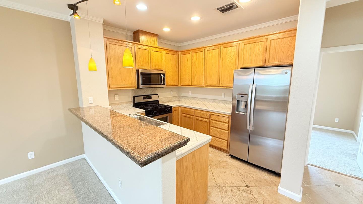 Detail Gallery Image 16 of 26 For 1031 Santa Rosa Ct, Watsonville,  CA 95076 - 2 Beds | 2 Baths