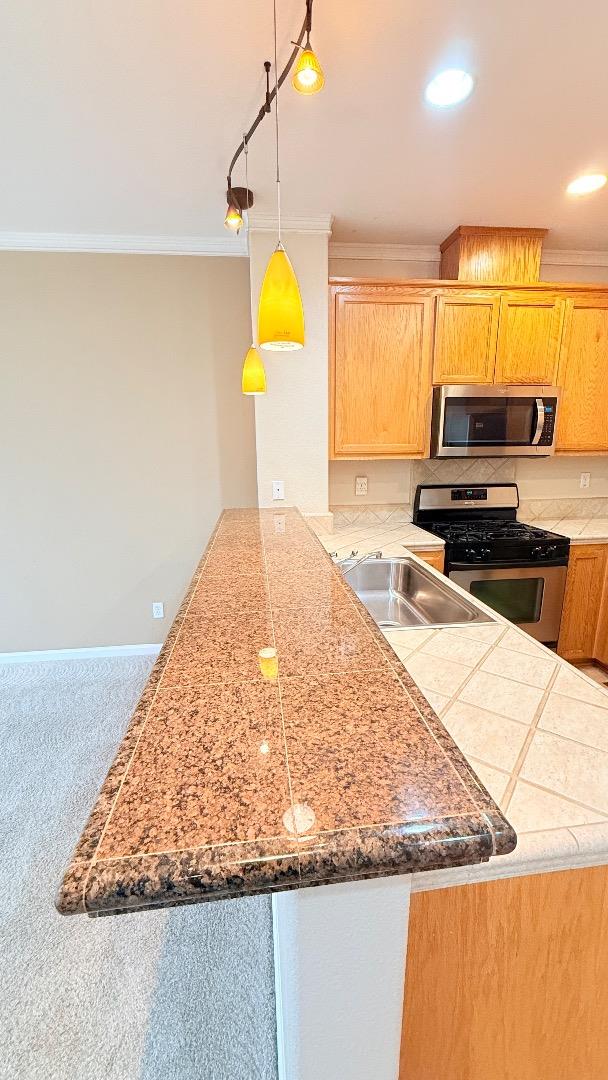 Detail Gallery Image 17 of 26 For 1031 Santa Rosa Ct, Watsonville,  CA 95076 - 2 Beds | 2 Baths