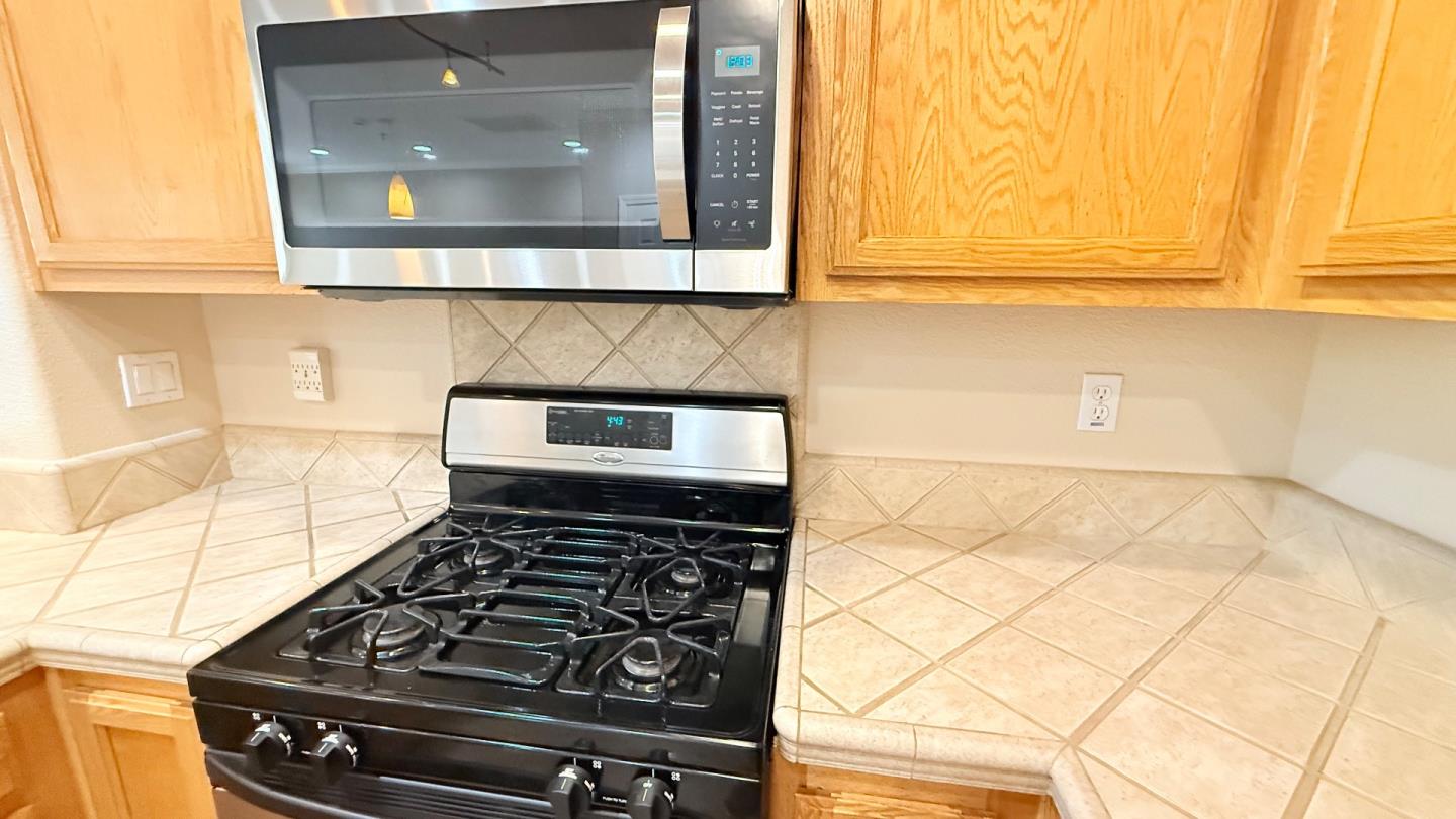 Detail Gallery Image 18 of 26 For 1031 Santa Rosa Ct, Watsonville,  CA 95076 - 2 Beds | 2 Baths