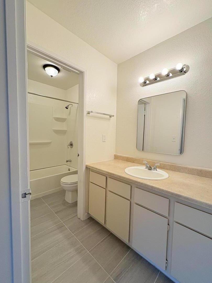 Detail Gallery Image 13 of 15 For 3765 Samos Way, Sacramento,  CA 95823 - 4 Beds | 2 Baths