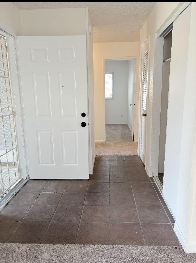 Detail Gallery Image 2 of 15 For 3765 Samos Way, Sacramento,  CA 95823 - 4 Beds | 2 Baths