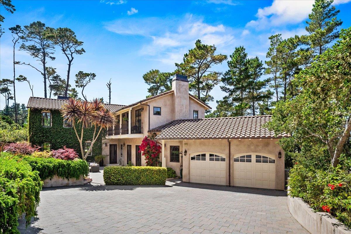 Detail Gallery Image 4 of 38 For 2970 Congress Road, Pebble Beach,  CA 93953 - 4 Beds | 3/1 Baths