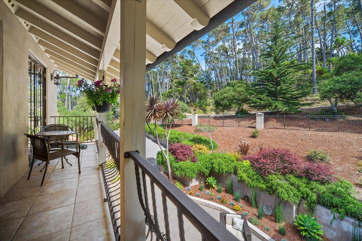 Detail Gallery Image 5 of 38 For 2970 Congress Road, Pebble Beach,  CA 93953 - 4 Beds | 3/1 Baths
