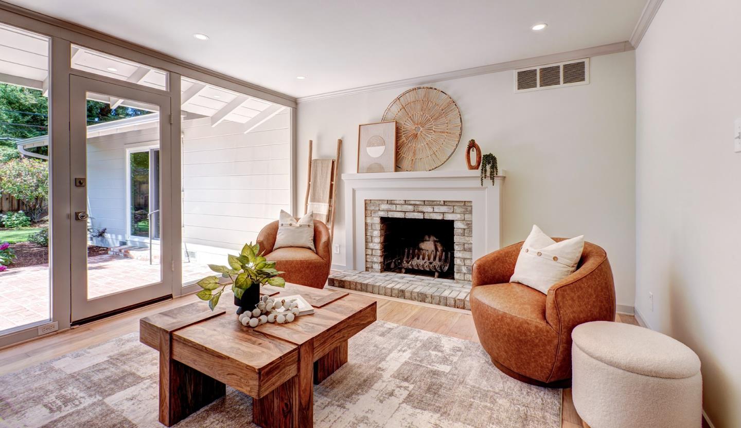 Detail Gallery Image 11 of 29 For 2628 Delaware Ave, Redwood City,  CA 94061 - 4 Beds | 2 Baths