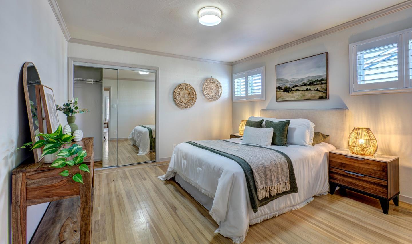 Detail Gallery Image 15 of 29 For 2628 Delaware Ave, Redwood City,  CA 94061 - 4 Beds | 2 Baths