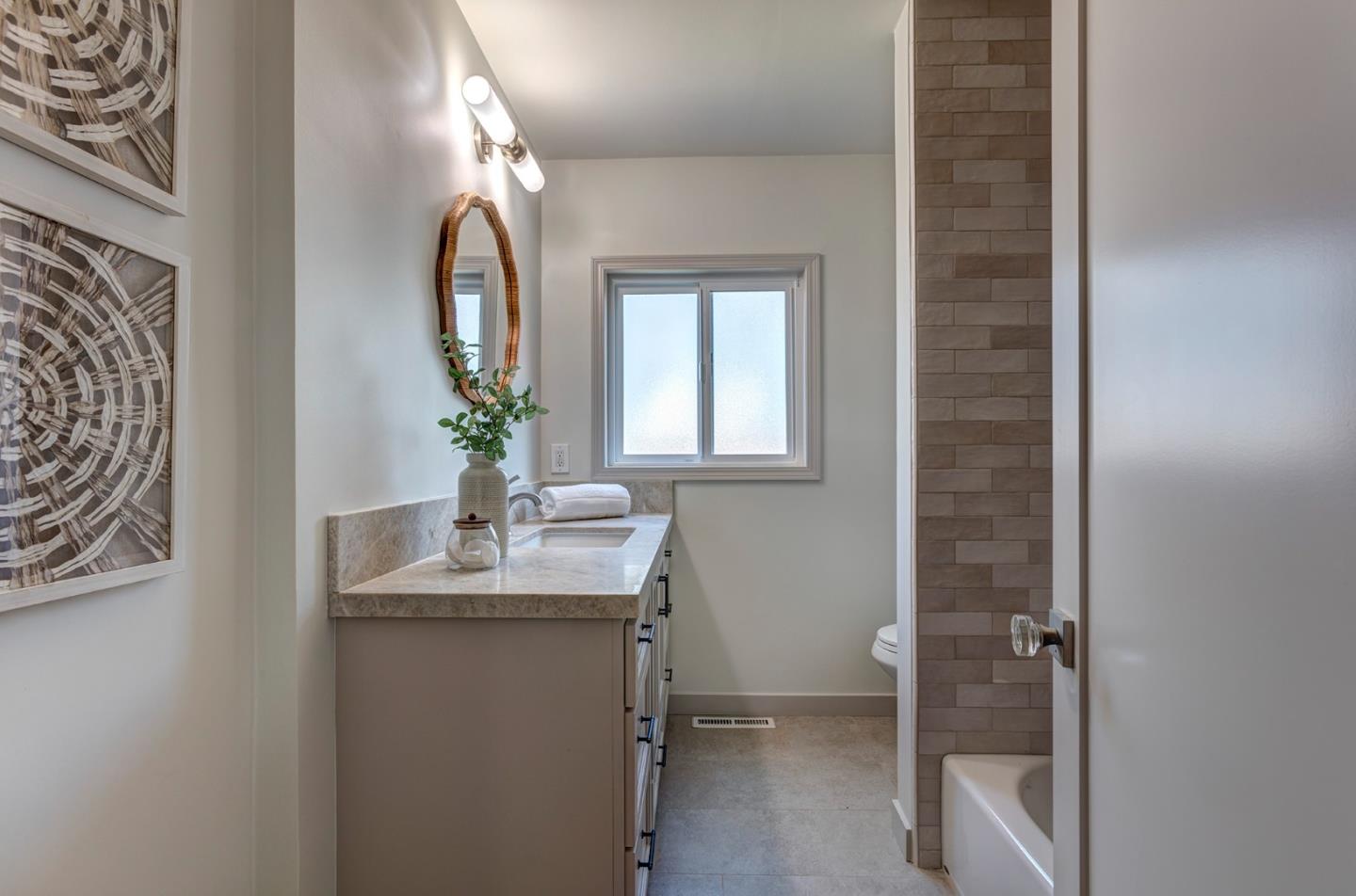 Detail Gallery Image 19 of 29 For 2628 Delaware Ave, Redwood City,  CA 94061 - 4 Beds | 2 Baths