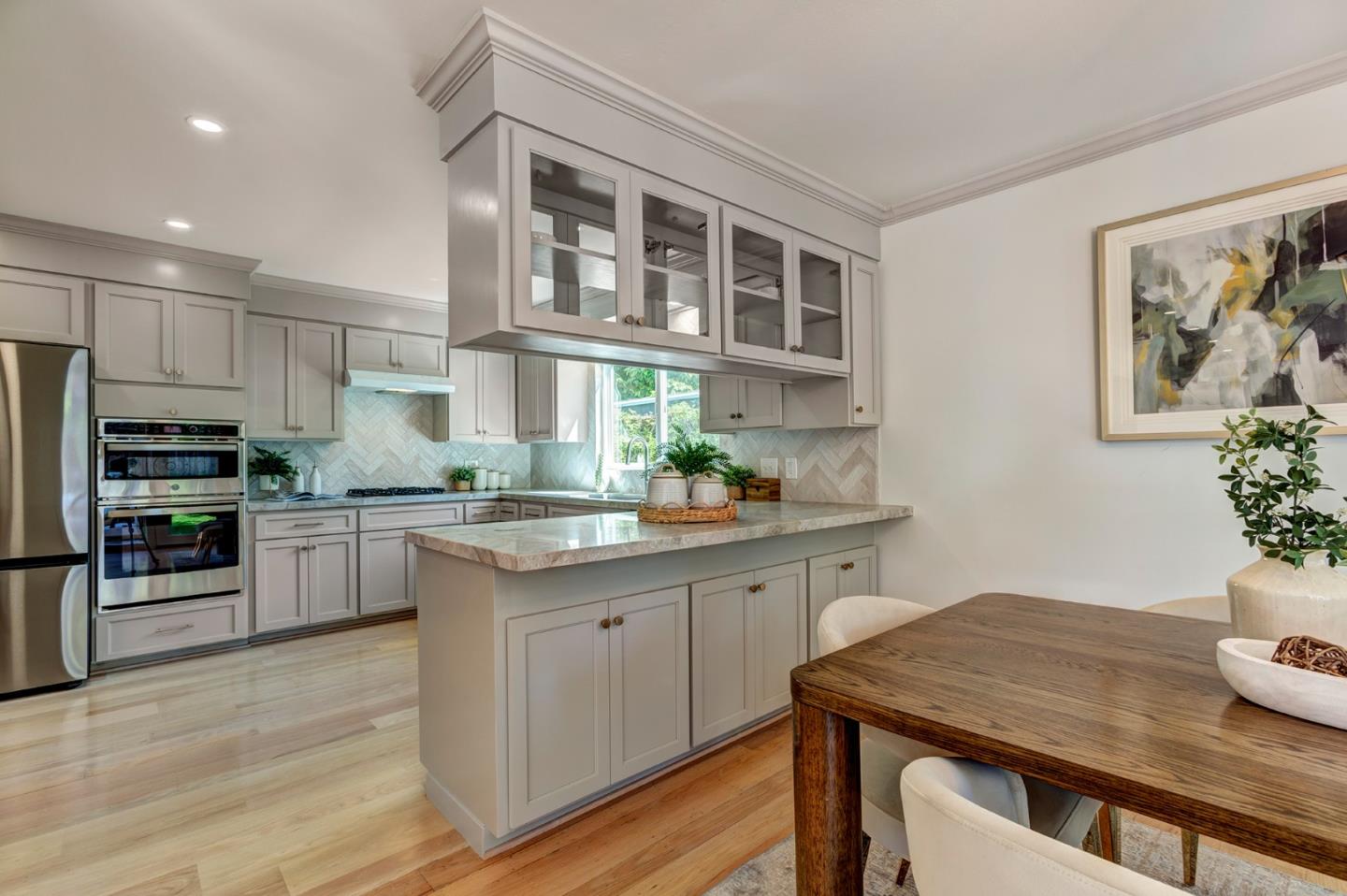 Detail Gallery Image 5 of 29 For 2628 Delaware Ave, Redwood City,  CA 94061 - 4 Beds | 2 Baths