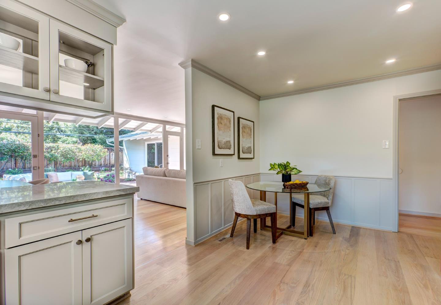 Detail Gallery Image 6 of 29 For 2628 Delaware Ave, Redwood City,  CA 94061 - 4 Beds | 2 Baths