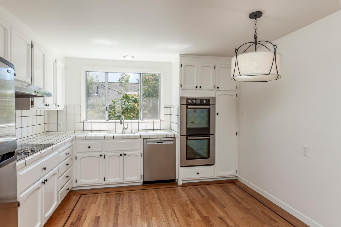 Detail Gallery Image 11 of 30 For 525 Colgate Way, San Mateo,  CA 94402 - 3 Beds | 2 Baths
