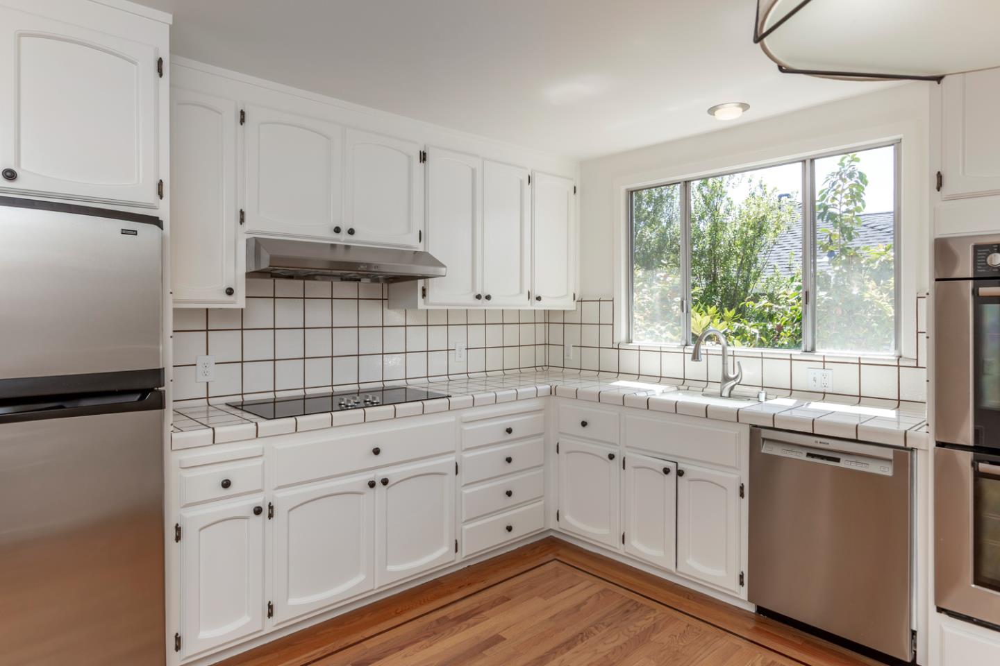 Detail Gallery Image 12 of 30 For 525 Colgate Way, San Mateo,  CA 94402 - 3 Beds | 2 Baths