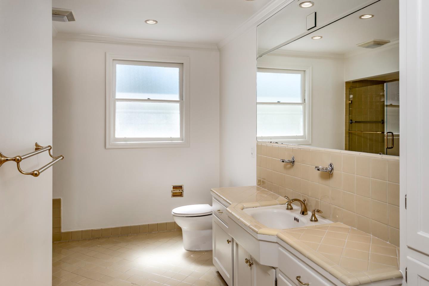 Detail Gallery Image 22 of 30 For 525 Colgate Way, San Mateo,  CA 94402 - 3 Beds | 2 Baths