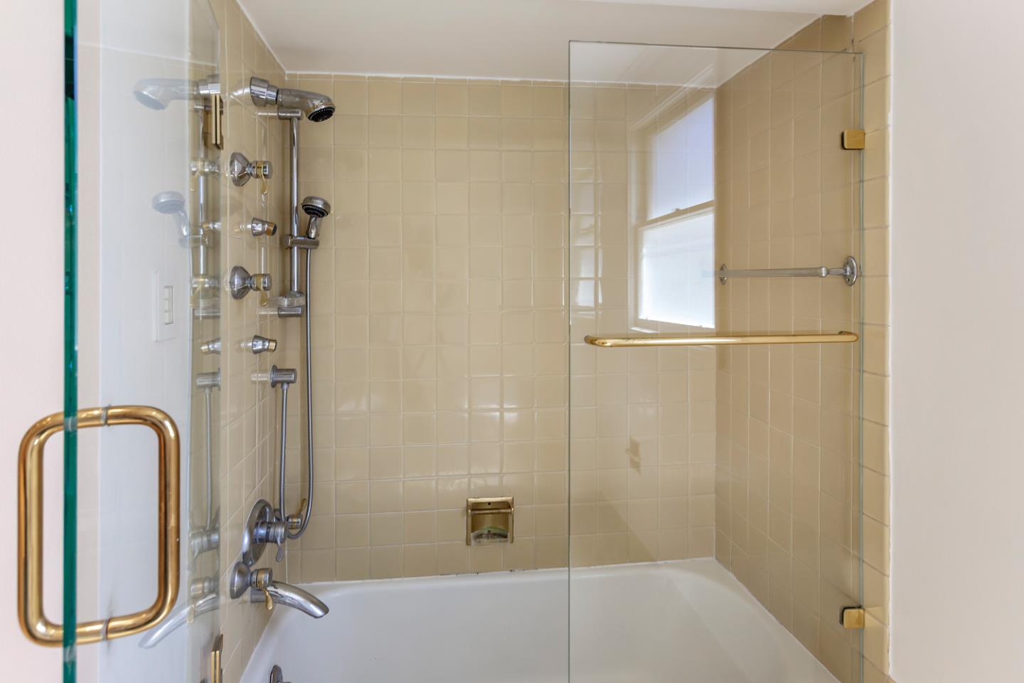 Detail Gallery Image 23 of 30 For 525 Colgate Way, San Mateo,  CA 94402 - 3 Beds | 2 Baths