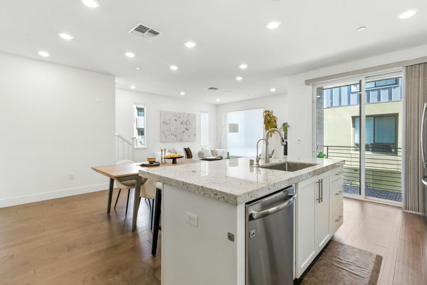 Detail Gallery Image 8 of 29 For 3858 Development Ter #1005,  Fremont,  CA 94538 - 2 Beds | 2/1 Baths