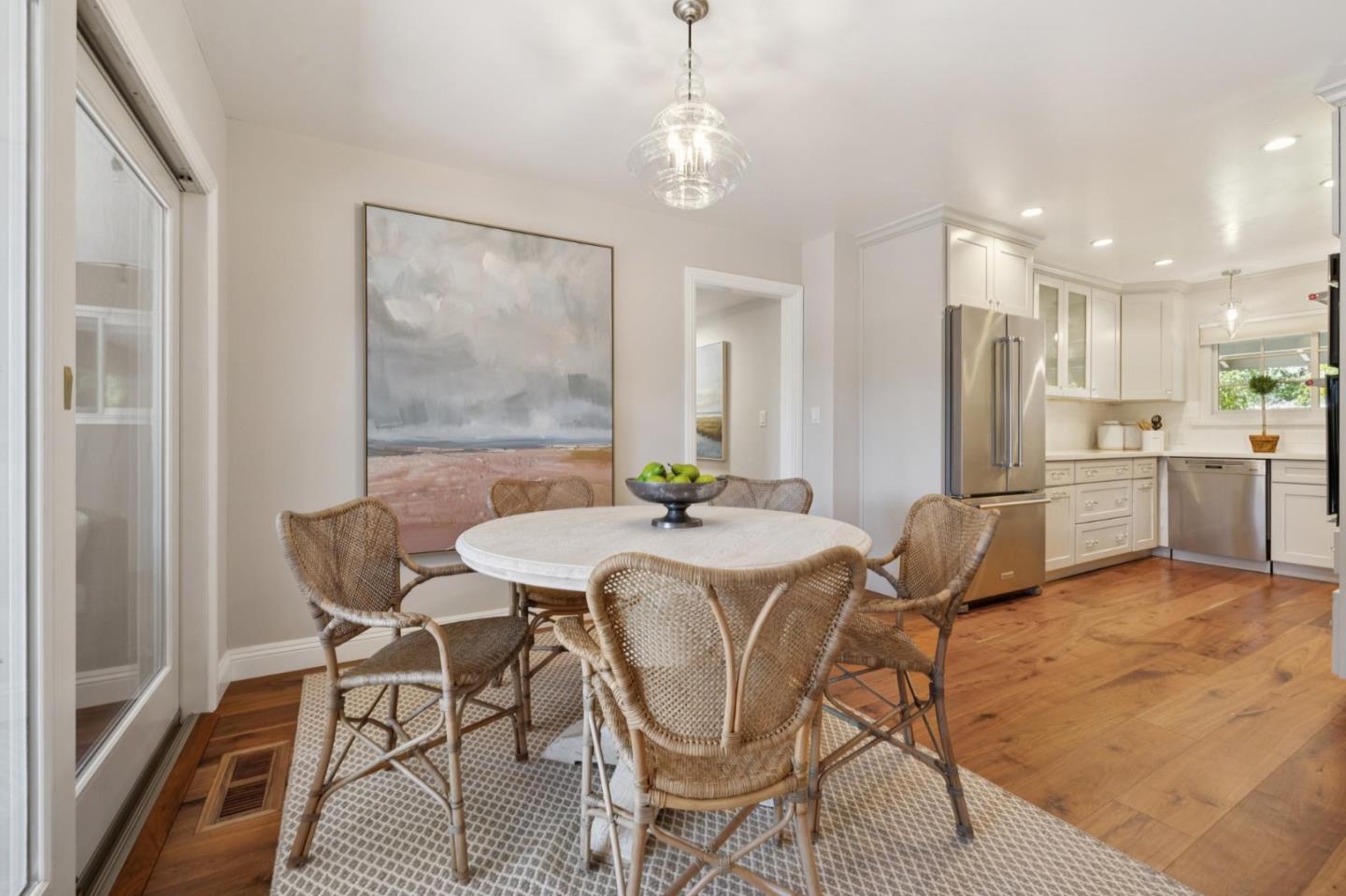 Detail Gallery Image 13 of 42 For 1 Hampton Ct, Los Altos,  CA 94022 - 4 Beds | 2/1 Baths
