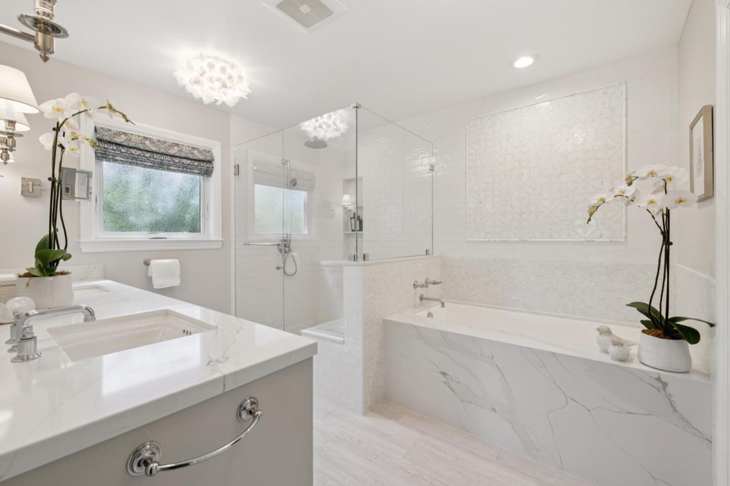 Detail Gallery Image 22 of 42 For 1 Hampton Ct, Los Altos,  CA 94022 - 4 Beds | 2/1 Baths