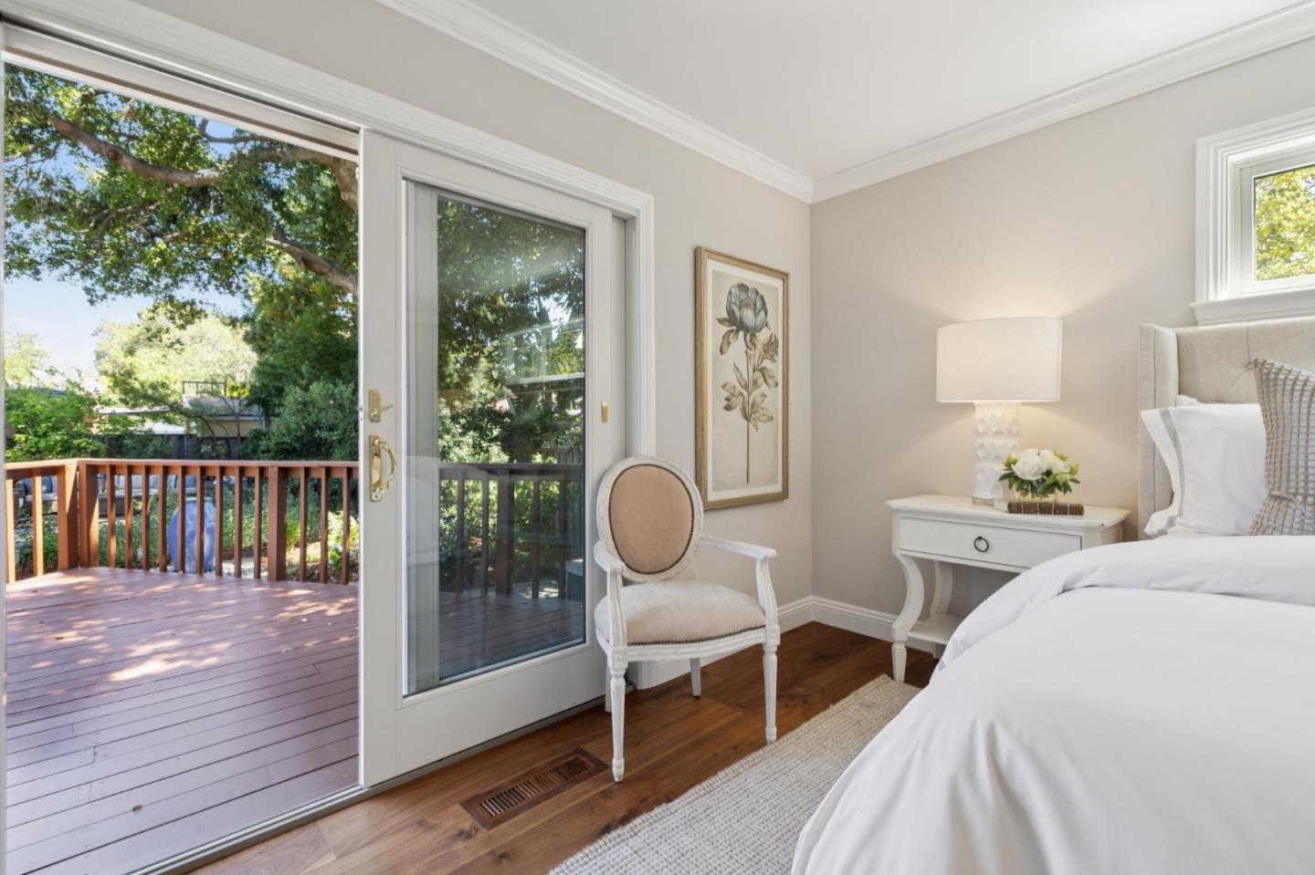 Detail Gallery Image 25 of 42 For 1 Hampton Ct, Los Altos,  CA 94022 - 4 Beds | 2/1 Baths