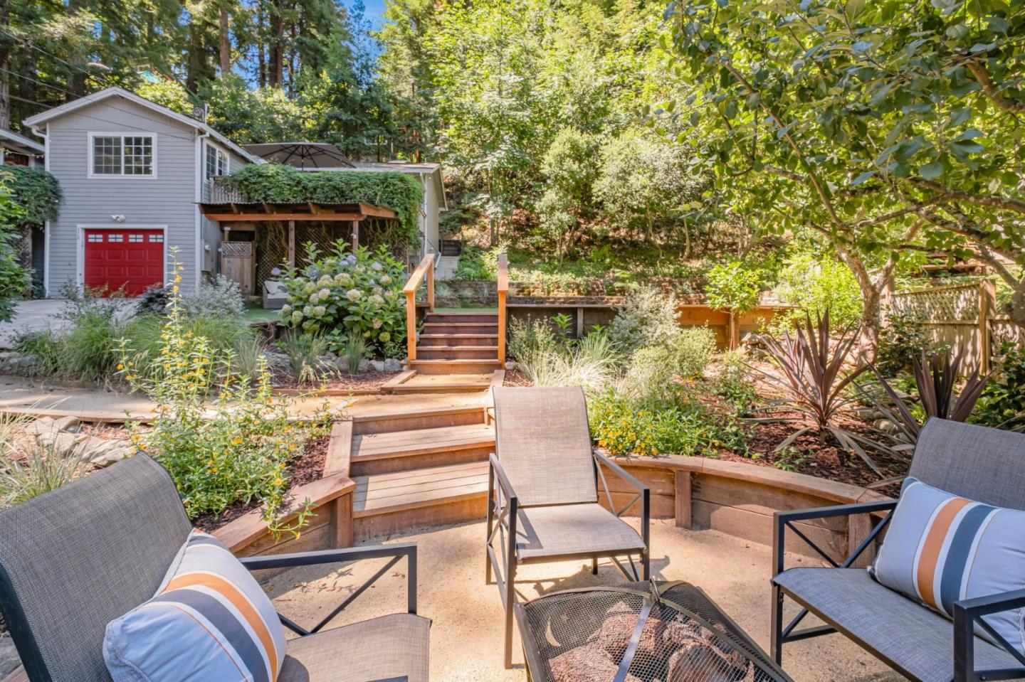 Detail Gallery Image 5 of 56 For 370 Fall Creek Dr, Felton,  CA 95018 - 3 Beds | 2 Baths