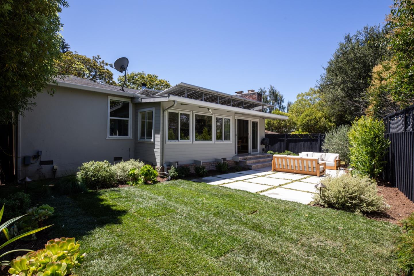 Detail Gallery Image 16 of 16 For 1031 Timothy Ln, Menlo Park,  CA 94025 - 2 Beds | 1/1 Baths