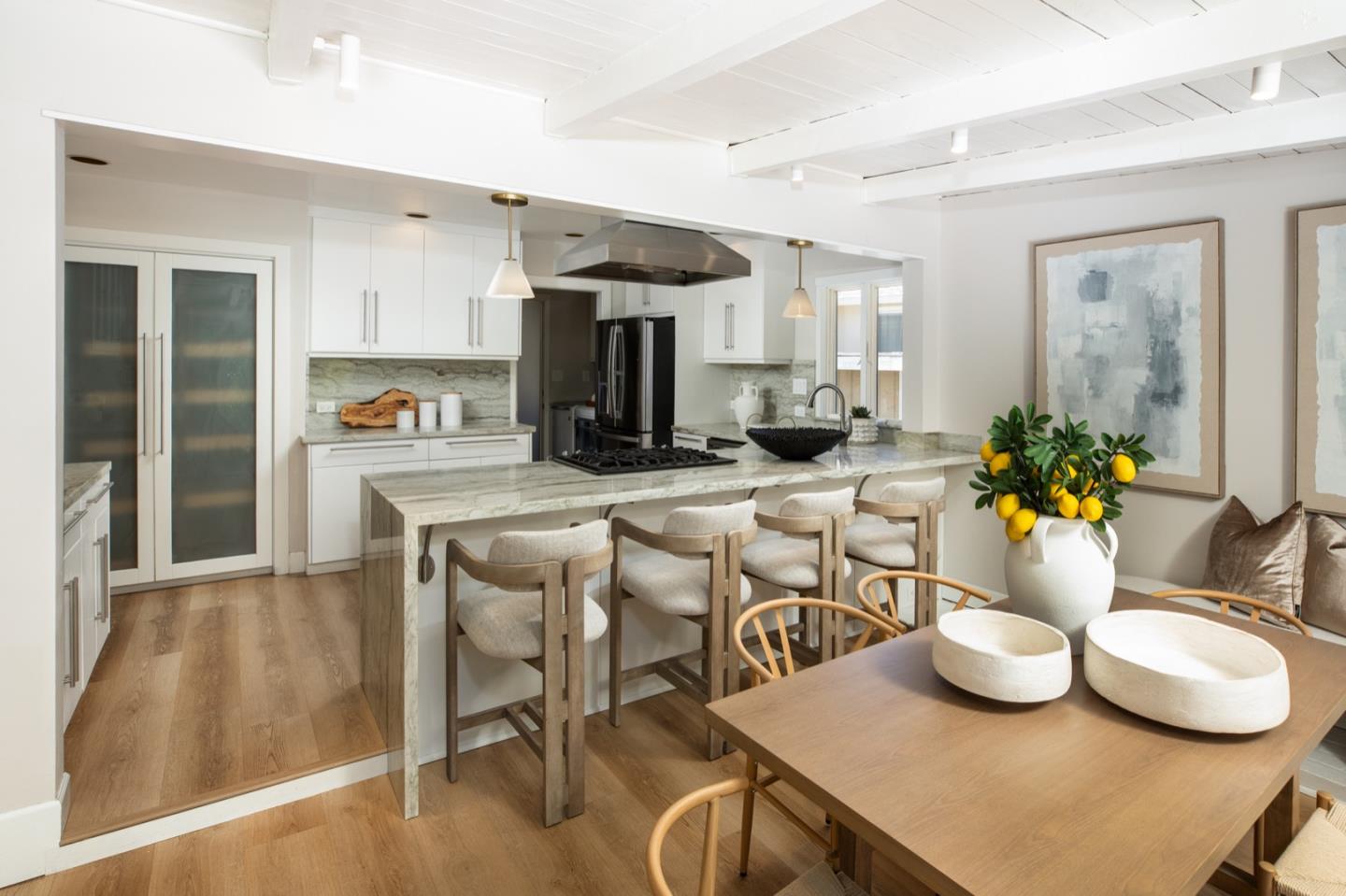 Detail Gallery Image 6 of 16 For 1031 Timothy Ln, Menlo Park,  CA 94025 - 2 Beds | 1/1 Baths