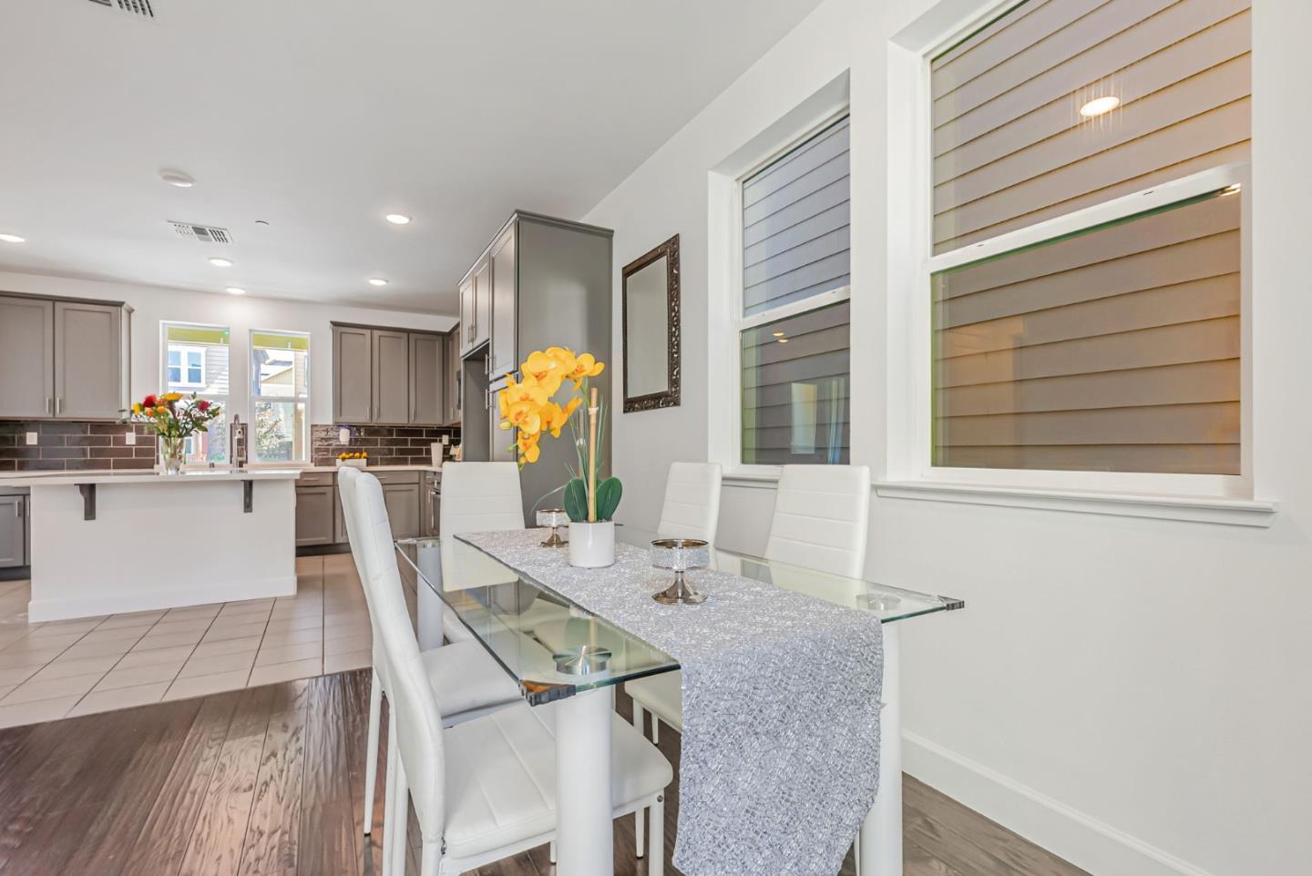 Detail Gallery Image 18 of 51 For 1861 Shasta Ln, Hercules,  CA 94547 - 4 Beds | 2/1 Baths