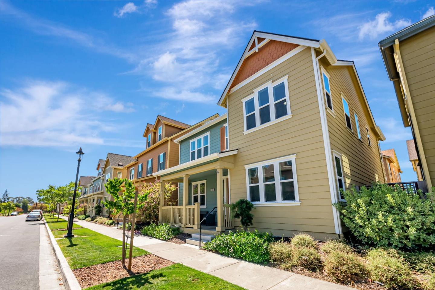 Detail Gallery Image 3 of 51 For 1861 Shasta Ln, Hercules,  CA 94547 - 4 Beds | 2/1 Baths
