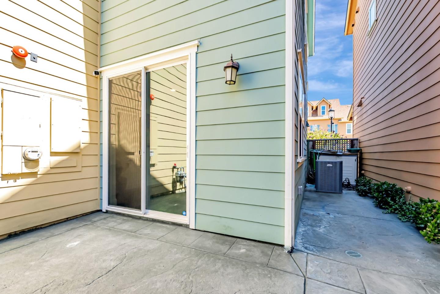Detail Gallery Image 40 of 51 For 1861 Shasta Ln, Hercules,  CA 94547 - 4 Beds | 2/1 Baths