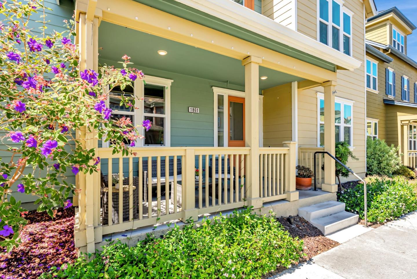 Detail Gallery Image 6 of 51 For 1861 Shasta Ln, Hercules,  CA 94547 - 4 Beds | 2/1 Baths