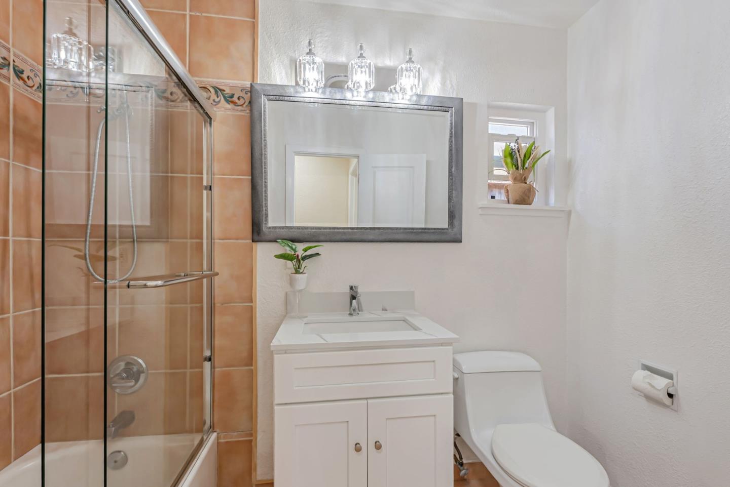 Detail Gallery Image 36 of 44 For 604 Key Blvd, Richmond,  CA 94805 - 3 Beds | 2 Baths
