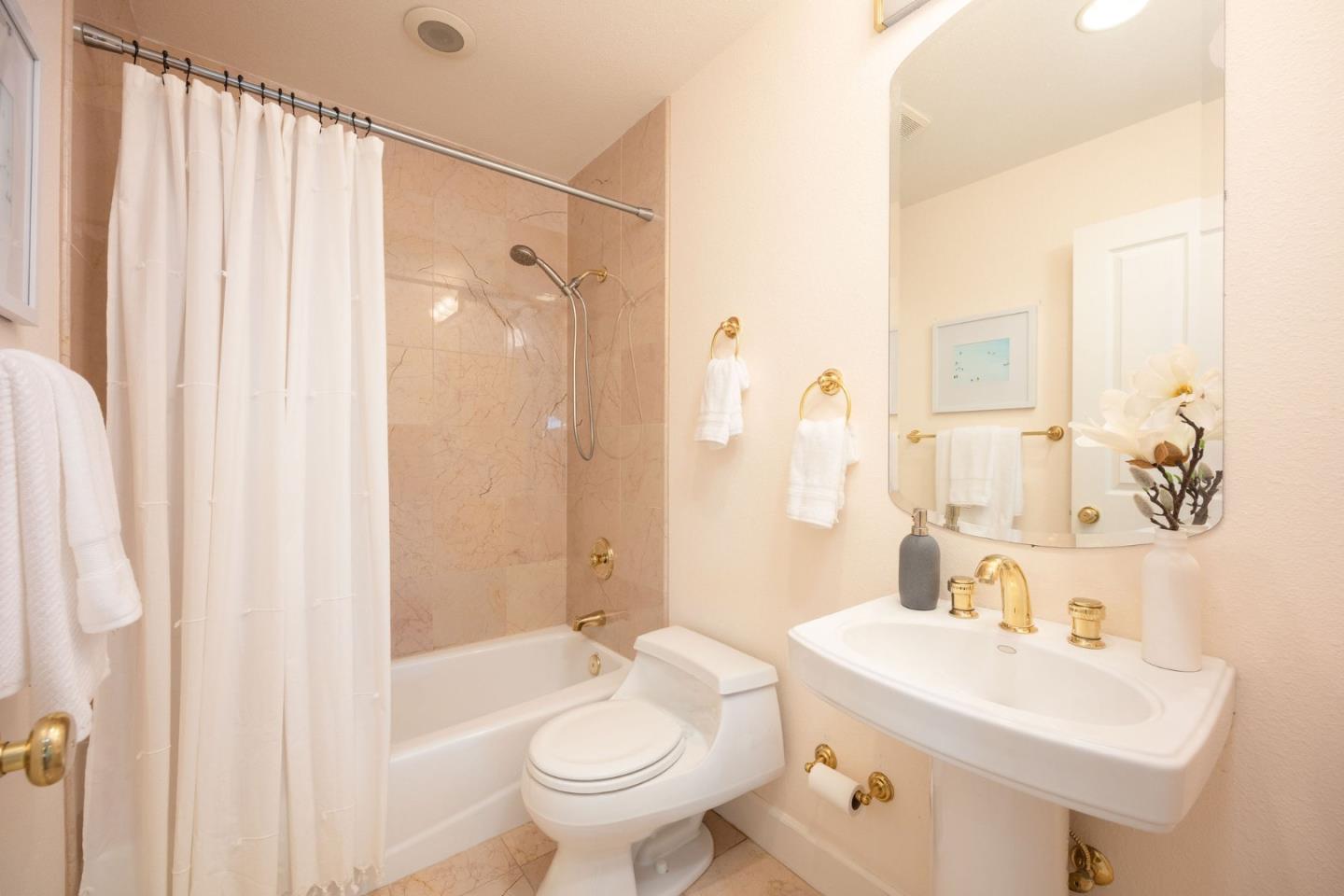 Detail Gallery Image 26 of 46 For 590 Miramar Dr, Half Moon Bay,  CA 94019 - 4 Beds | 3/1 Baths