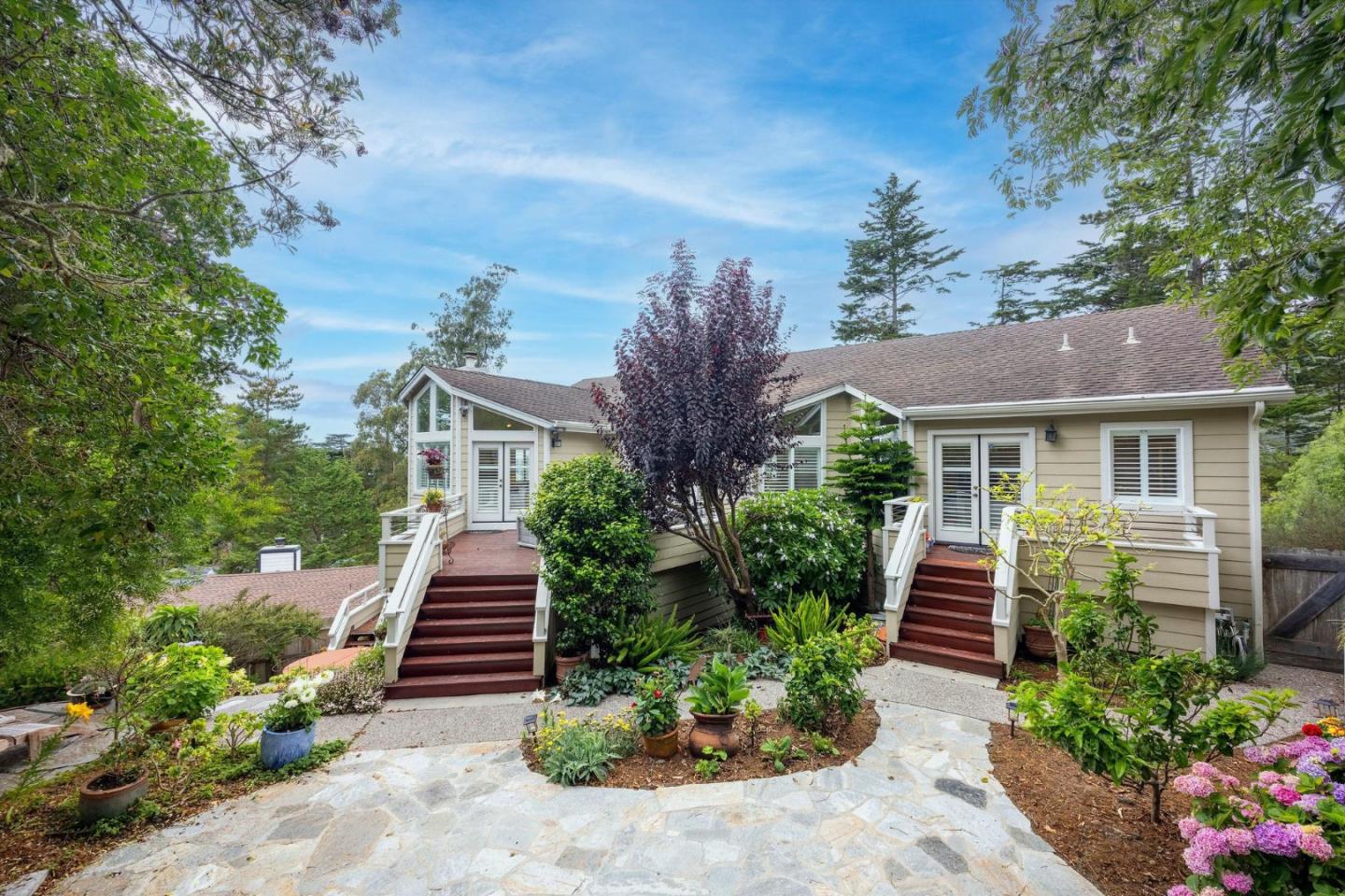 Detail Gallery Image 3 of 46 For 590 Miramar Dr, Half Moon Bay,  CA 94019 - 4 Beds | 3/1 Baths