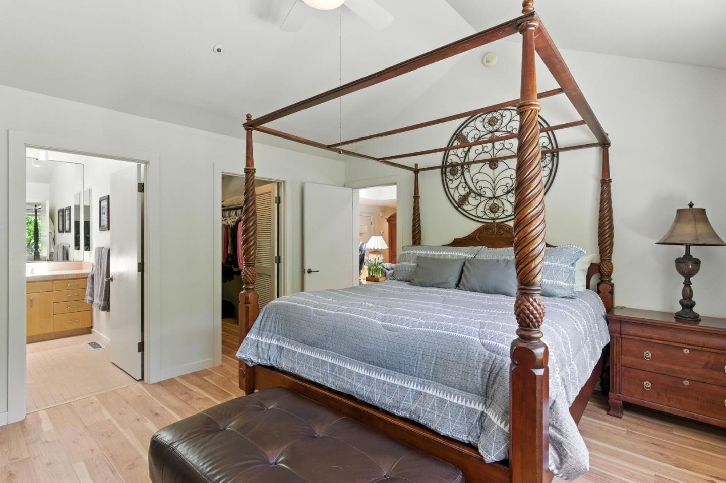 Detail Gallery Image 12 of 27 For 890 Pinetree Ln, Aptos,  CA 95003 - 3 Beds | 2/1 Baths