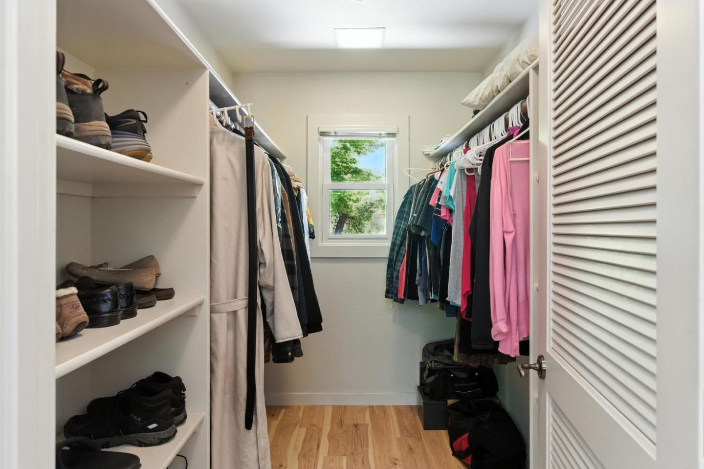 Detail Gallery Image 13 of 27 For 890 Pinetree Ln, Aptos,  CA 95003 - 3 Beds | 2/1 Baths