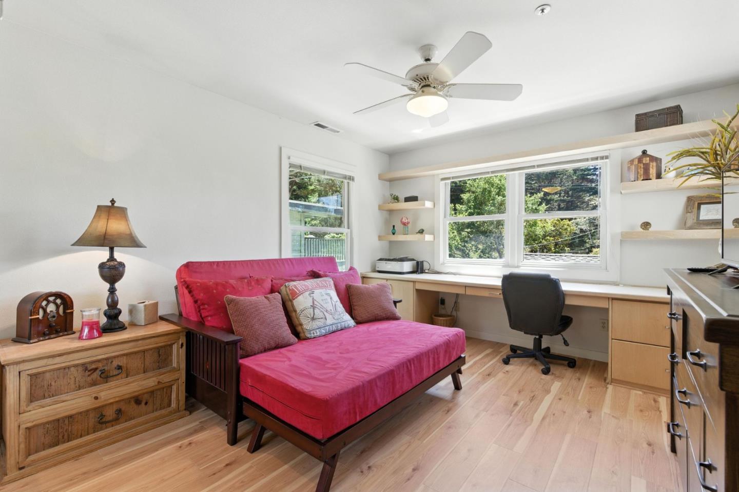Detail Gallery Image 19 of 27 For 890 Pinetree Ln, Aptos,  CA 95003 - 3 Beds | 2/1 Baths