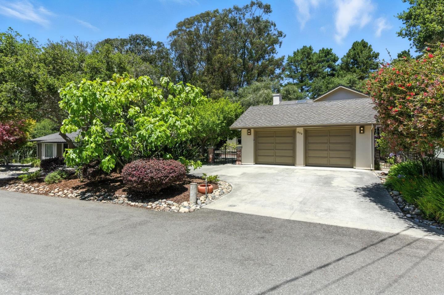Detail Gallery Image 21 of 27 For 890 Pinetree Ln, Aptos,  CA 95003 - 3 Beds | 2/1 Baths