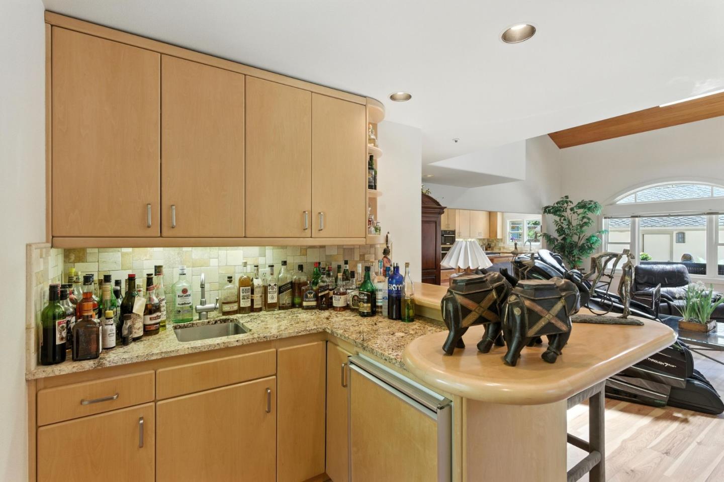 Detail Gallery Image 9 of 27 For 890 Pinetree Ln, Aptos,  CA 95003 - 3 Beds | 2/1 Baths