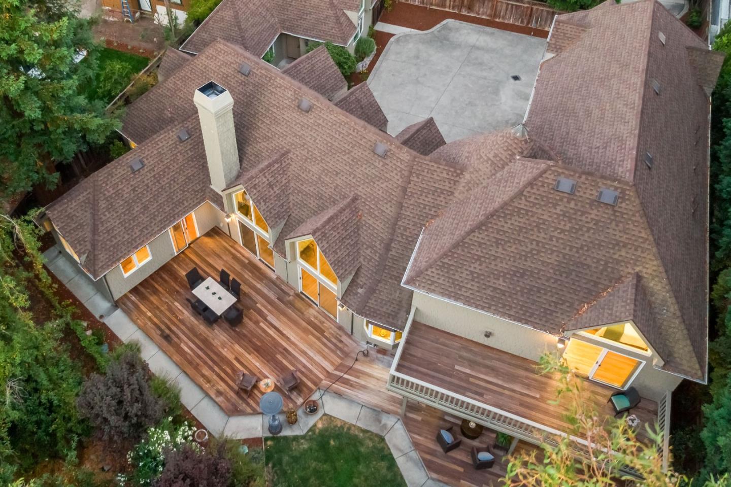 Detail Gallery Image 10 of 92 For 136 Finger Ave, Redwood City,  CA 94062 - 4 Beds | 3/1 Baths