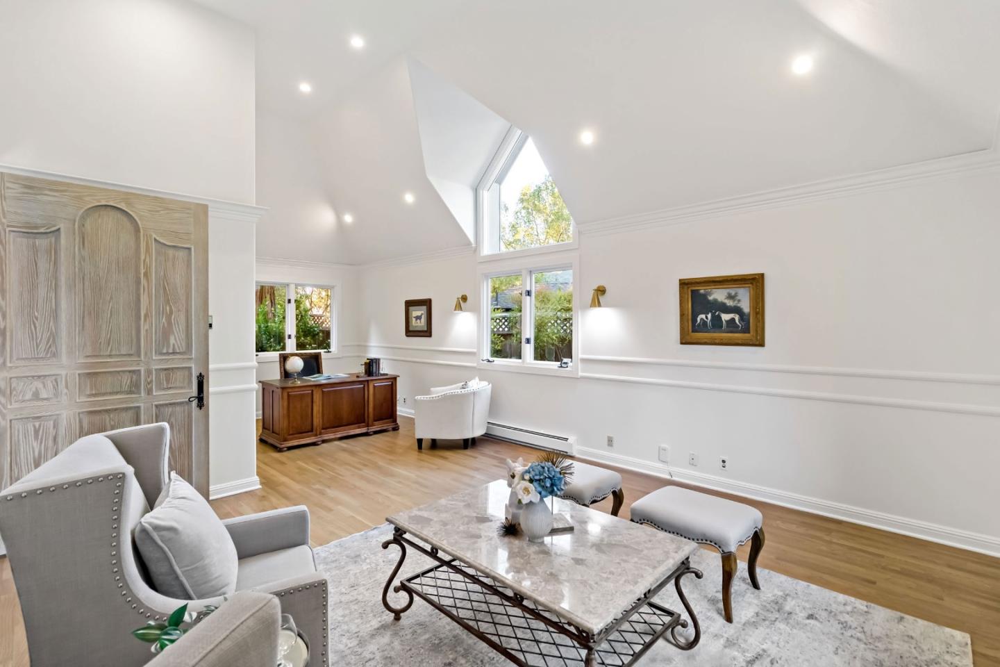Detail Gallery Image 38 of 92 For 136 Finger Ave, Redwood City,  CA 94062 - 4 Beds | 3/1 Baths